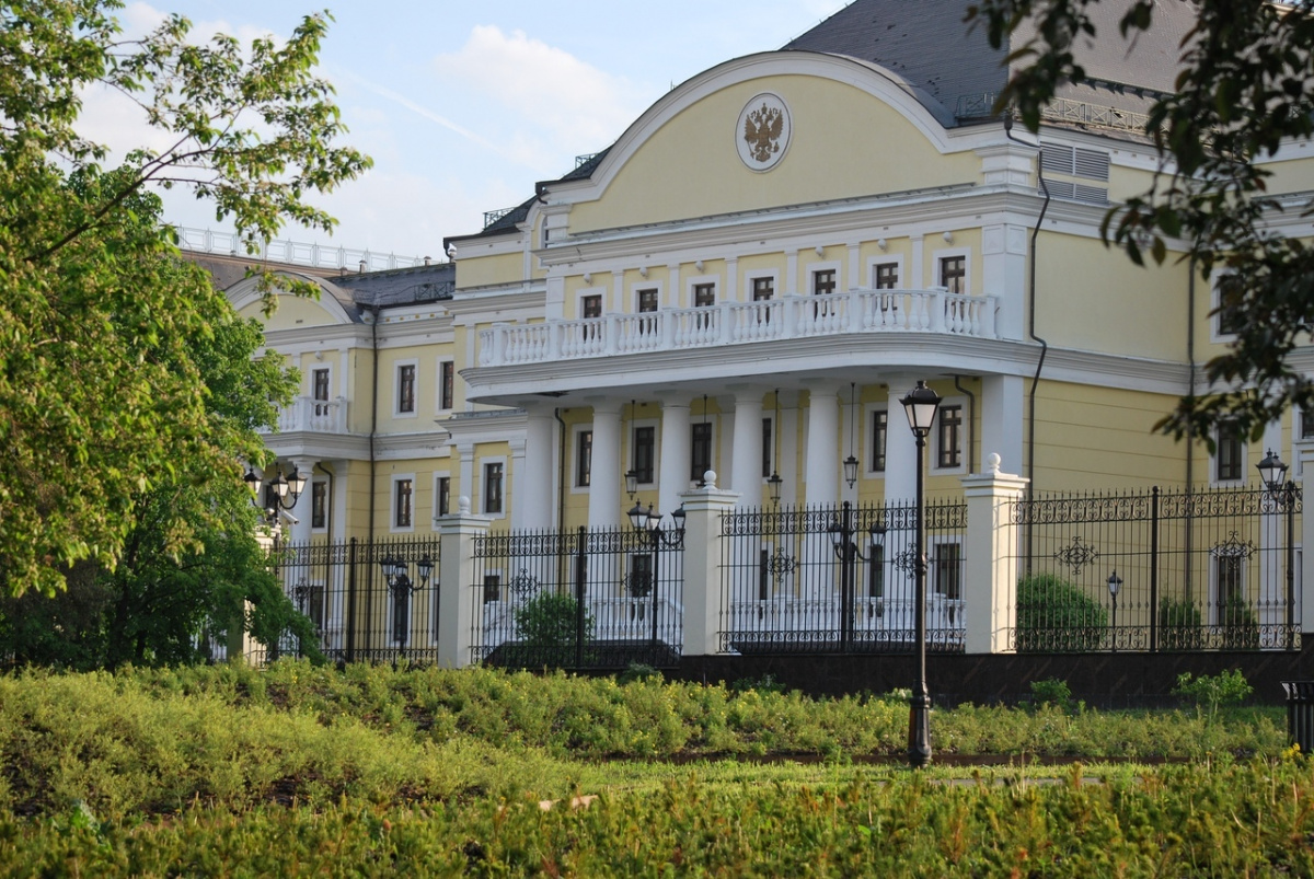 Почти 400 заявок поступило на участие в Молодежном совете при полпреде в УрФО*