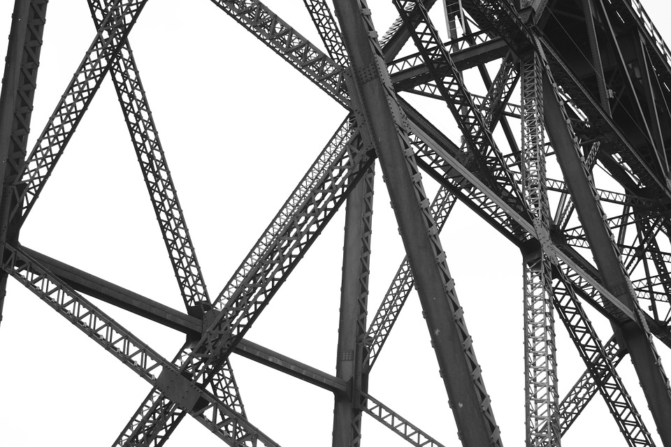 Челябинский металл отправили на возведение «скоростного» моста