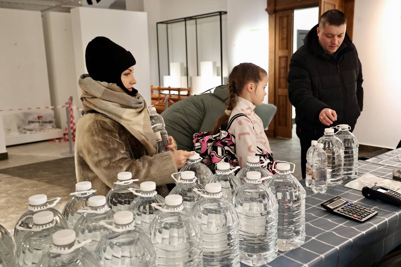 Челябинцы устремились в храмы за Крещенской водой: когда и где ее раздают