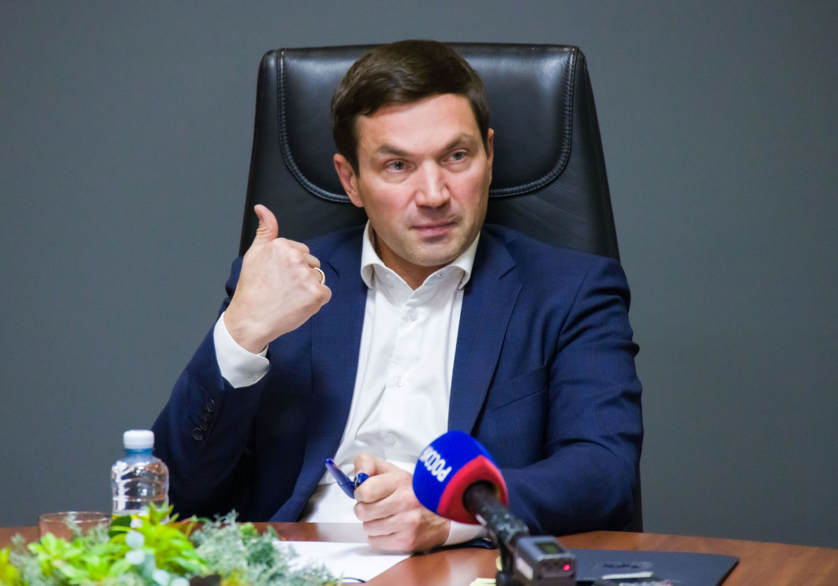 Алексей Лошкин приказал чиновникам ходить по улицам и наводить порядок в городе*