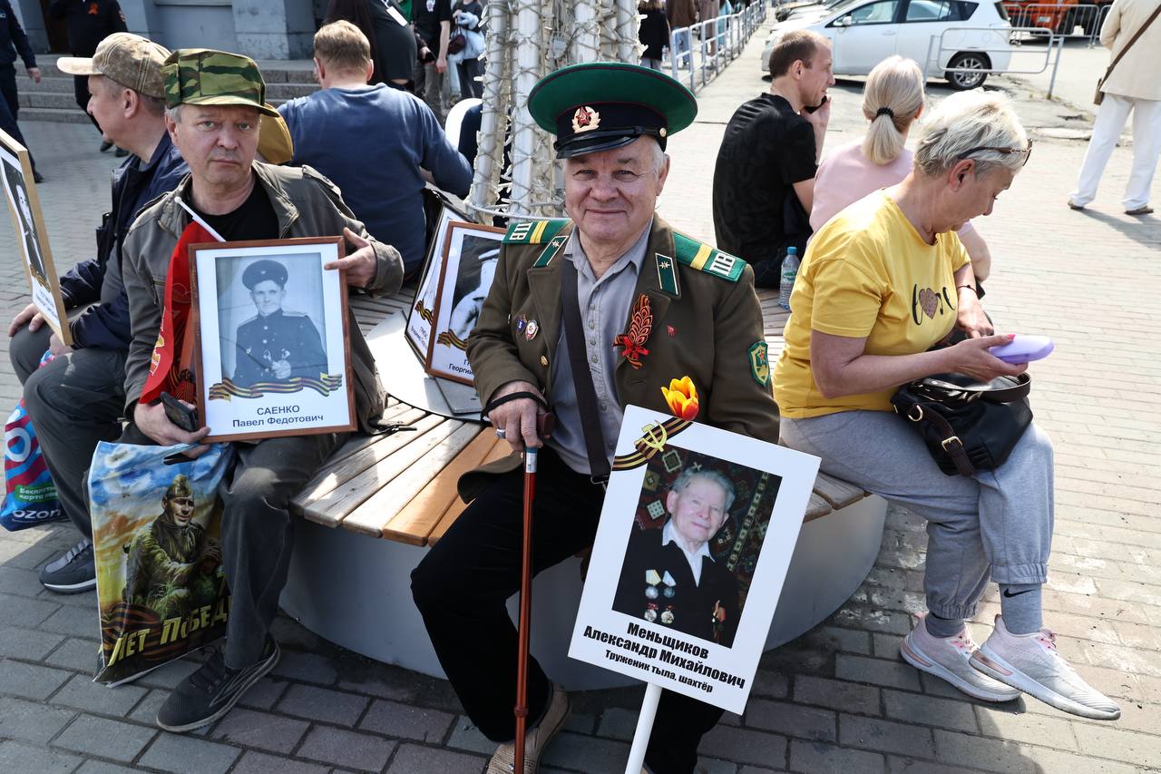 Парад Победы в лицах: эмоциональный фоторепортаж из сердца Челябинска