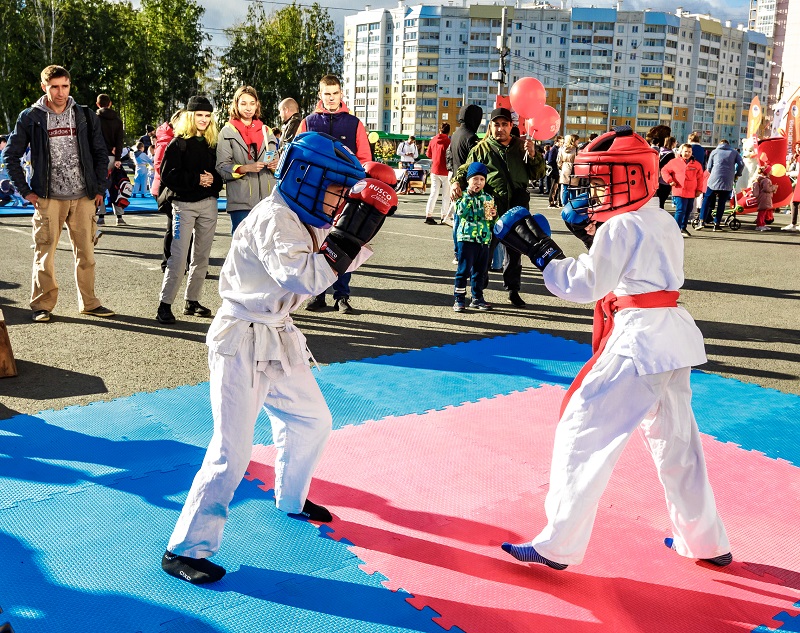 Накануне Дня города в Курчатовском районе состоялся грандиозный спортивный праздник*1