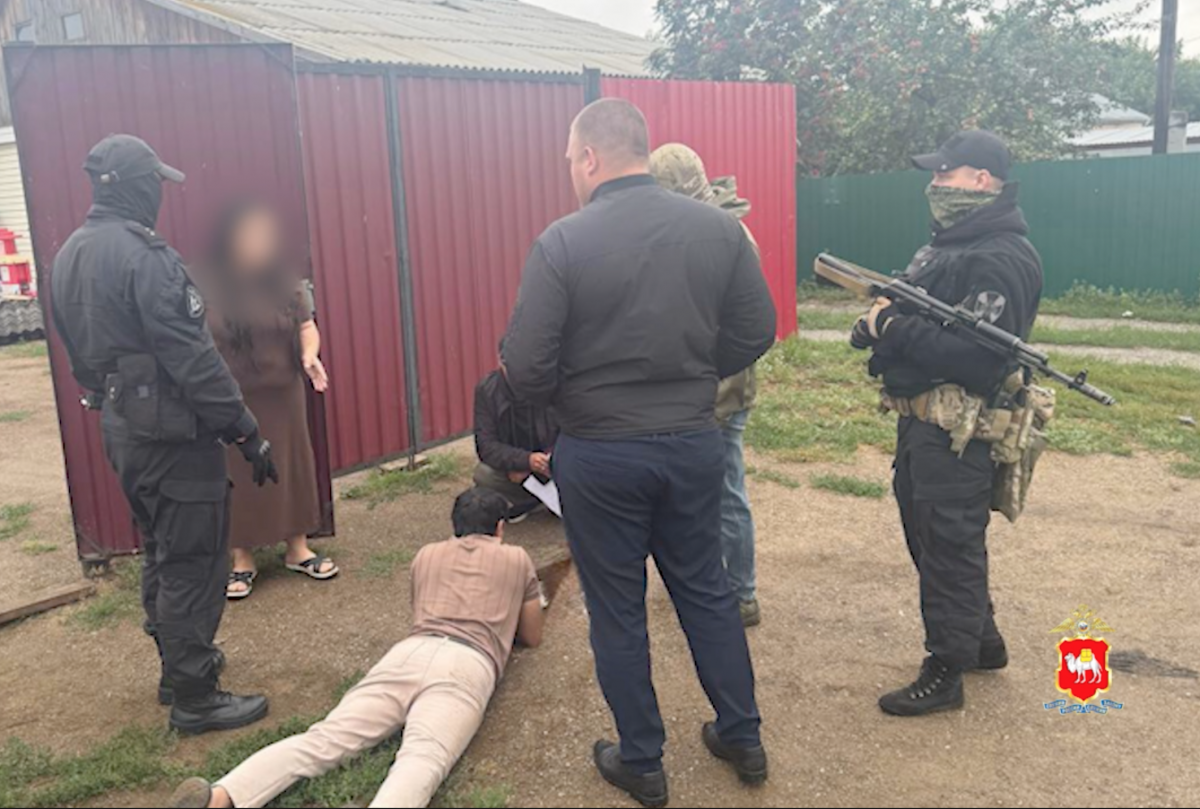 Полиция проверила места проживания мигрантов в Троицке*