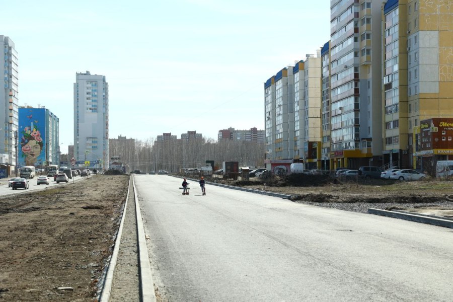 В Челябинске готовят к открытию участок дороги по улице Бейвеля*1