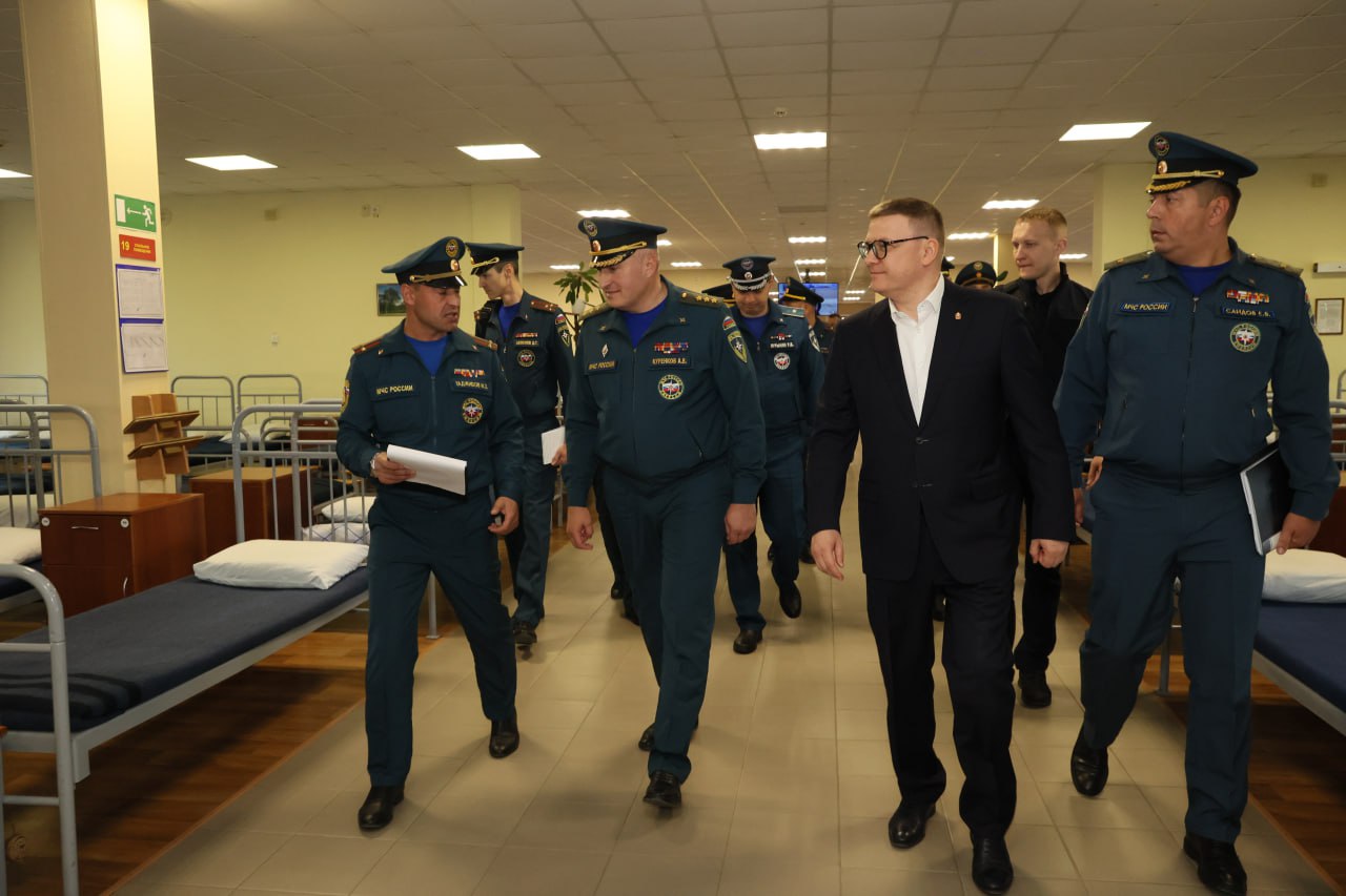 Робототехника для МЧС: Александр Куренков оценил инновации Челябинской области