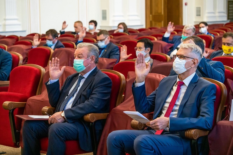 Законодательная власть в Челябинской области уходит на «удаленку»