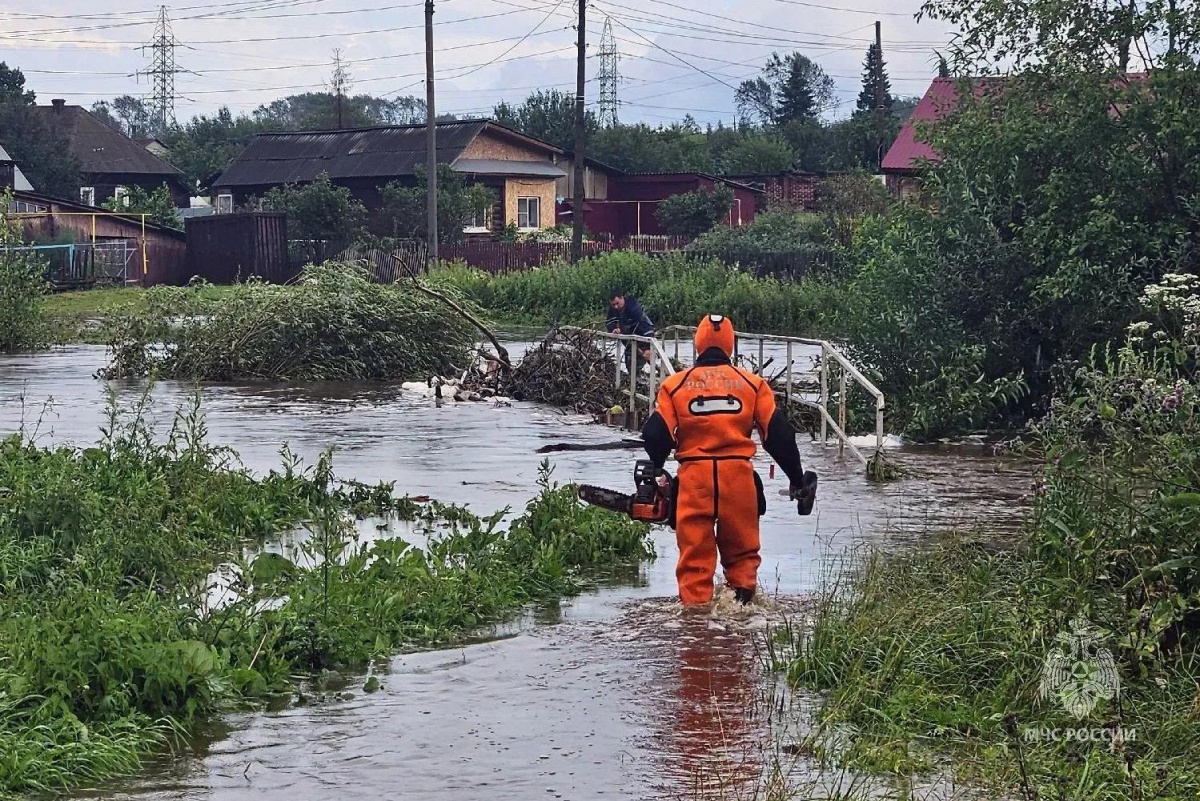 Более 30 детей спасли из потопа в Верхнем Уфалее*
