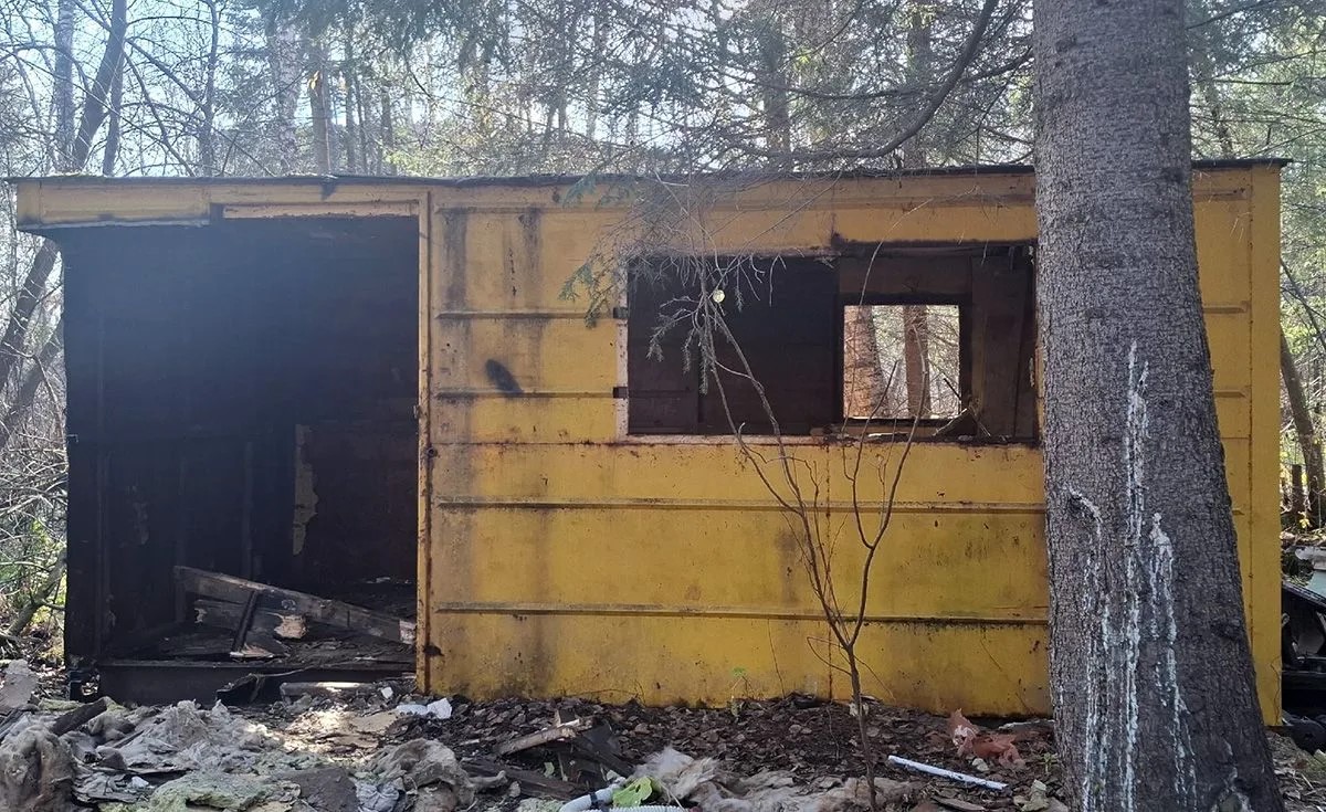 В Златоусте мужчина напал на чужой вагончик с инструментом*