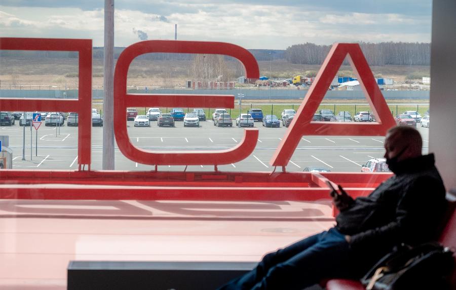 Рейс из Челябинска в Санкт-Петербург задержали на 8 часов*1