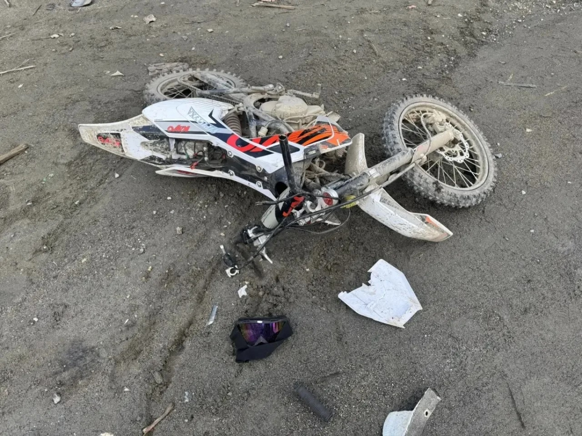 13-летняя девочка на питбайке попала под автомобиль в Челябинской области*