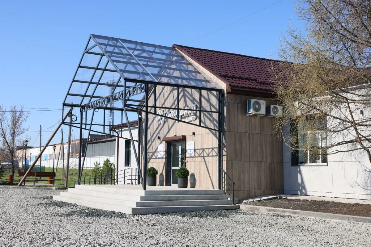 Культурный центр с залом-трансформером и летней сценой открыли в Челябинске