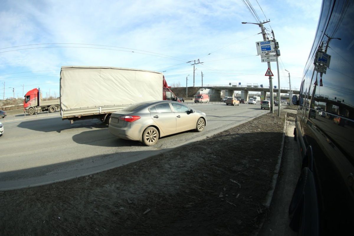 Камеры начнут следить за «выделенкой» на Копейском шоссе в Челябинске*1