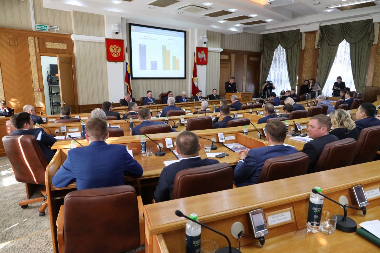 Депутаты одобрили новые меры поддержки для контрактников и мобилизованных из Челябинской области 