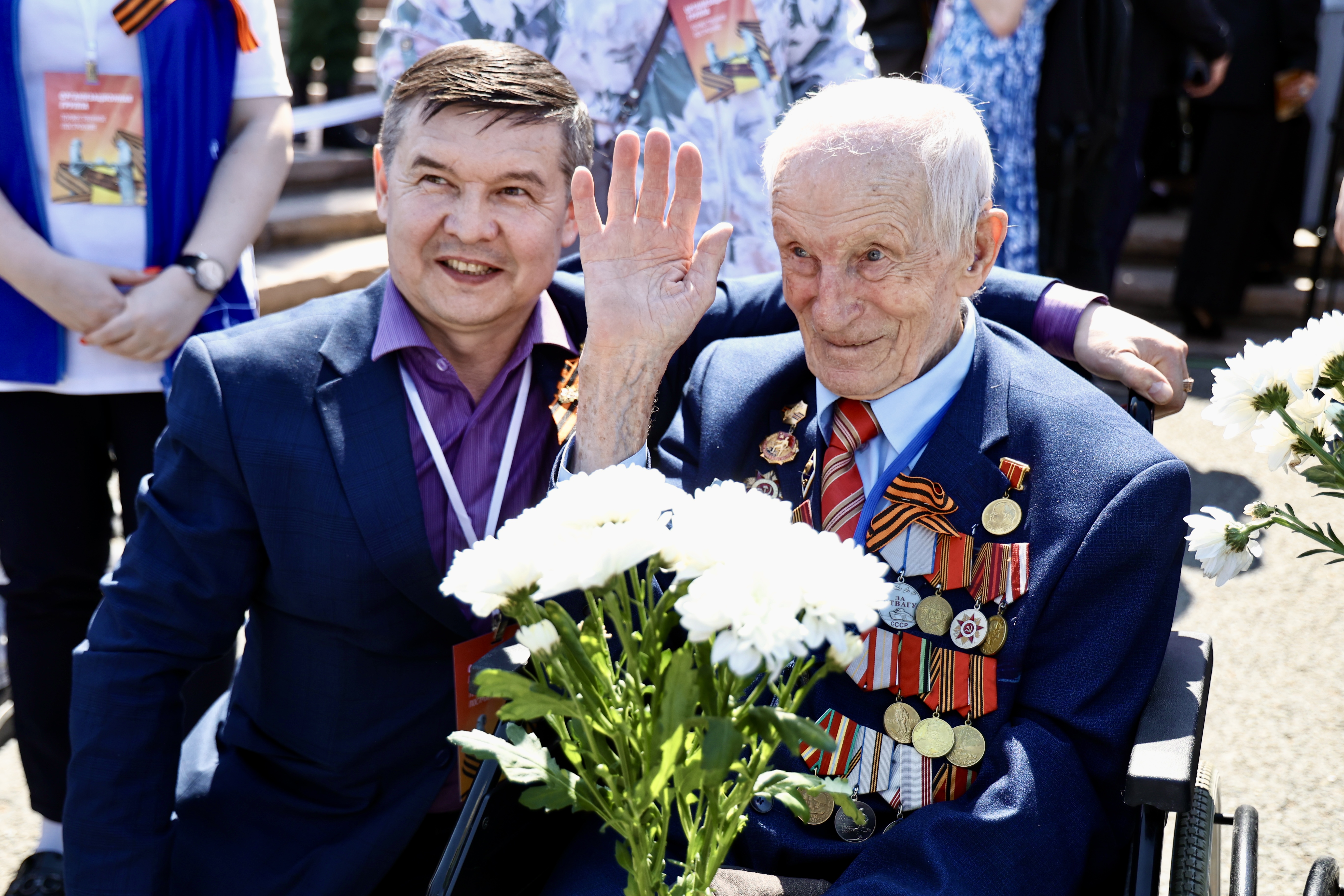 Защитники прошли по главной площади Челябинска: лучшие фото с Торжественного построения