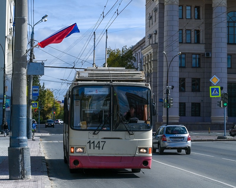 Пьяный пассажир разгромил троллейбус в Челябинске*1