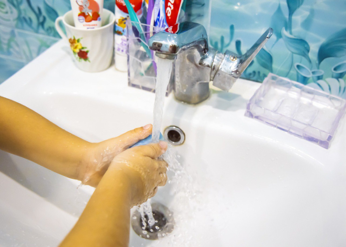 Более 60 домов в Челябинске останутся без воды на весь день *1