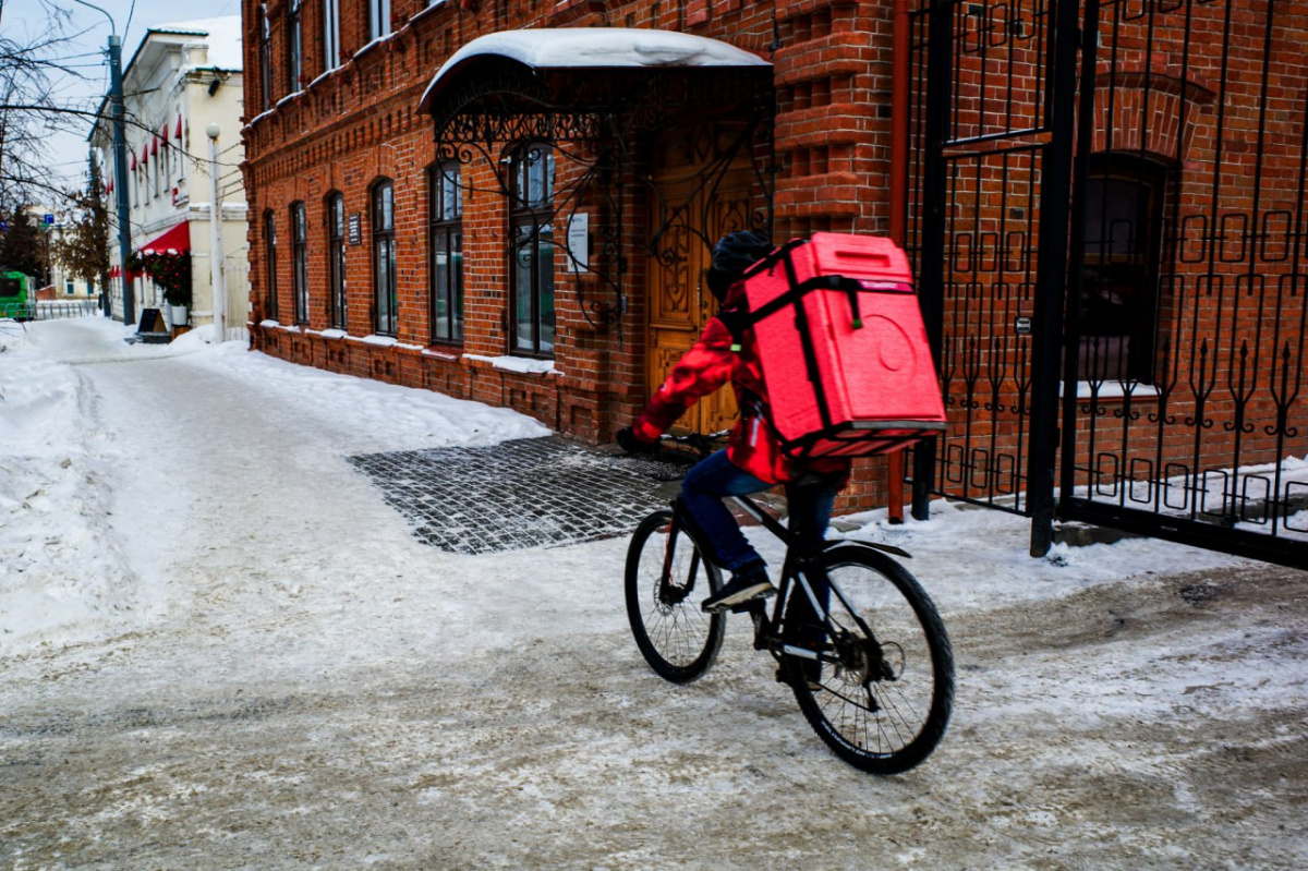 Предложенные зарплаты в Челябинской области выросли на 39% с 2023 года*1