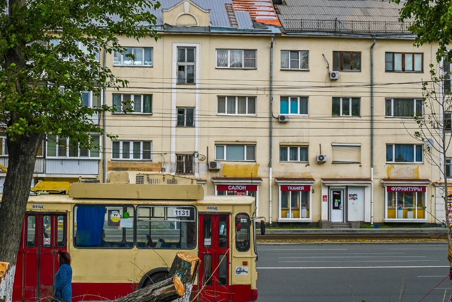 На месяц отменят троллейбус №6 из-за дорожного ремонта в Челябинске*1
