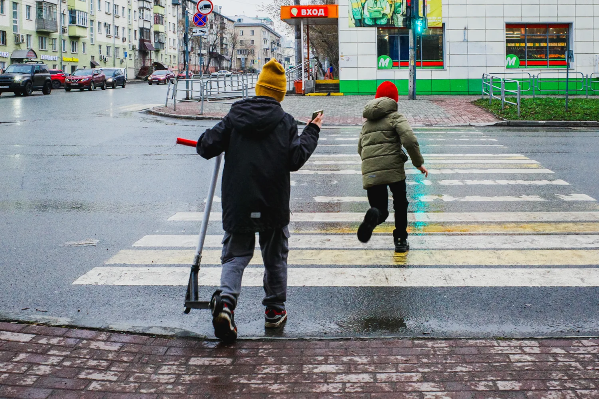 Четверо детей оказались под колёсами за 24 часа в Челябинске*
