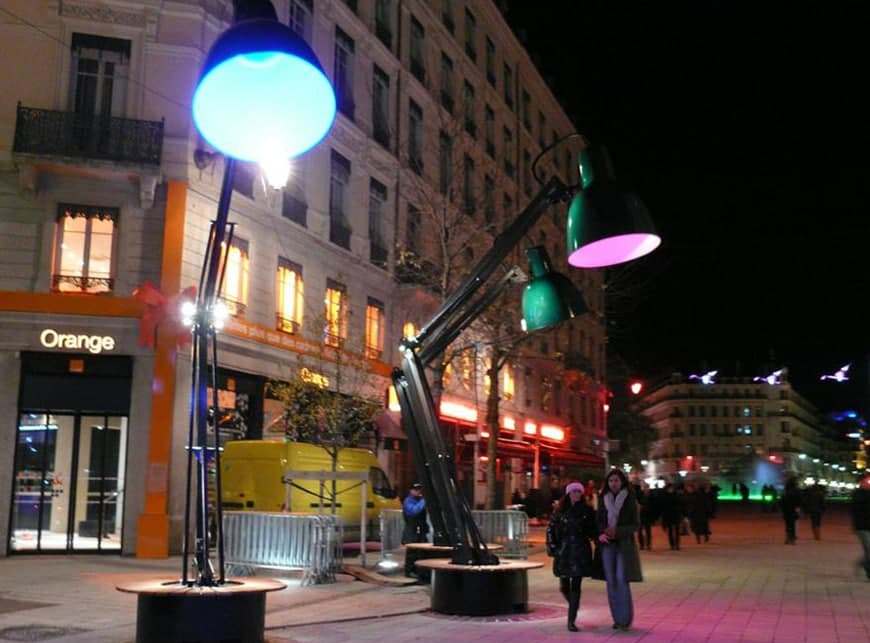 Вернут ли огромные настольные лампы в центр Челябинска