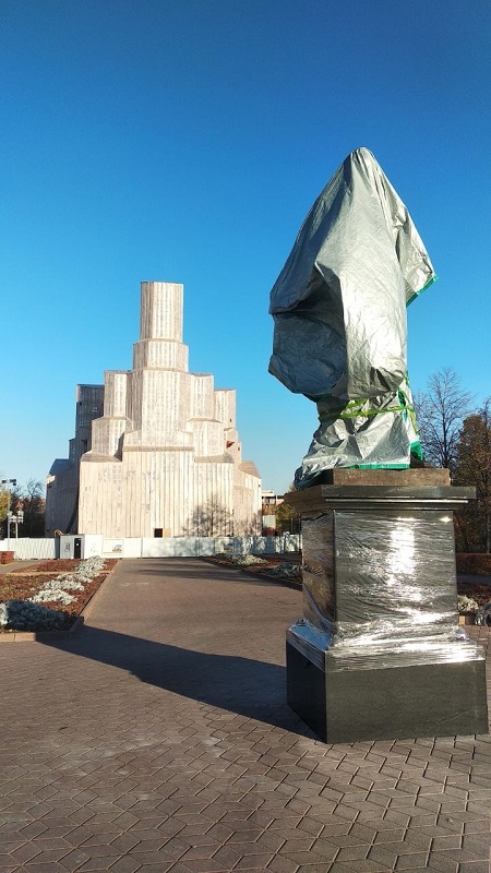 В Челябинске отменили торжественное открытие памятника царю-освободителю