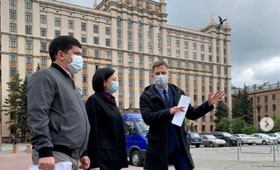 В Челябинске при поддержке губернатора А. Л. Текслера ведётся беспрецедентная работа по озеленению