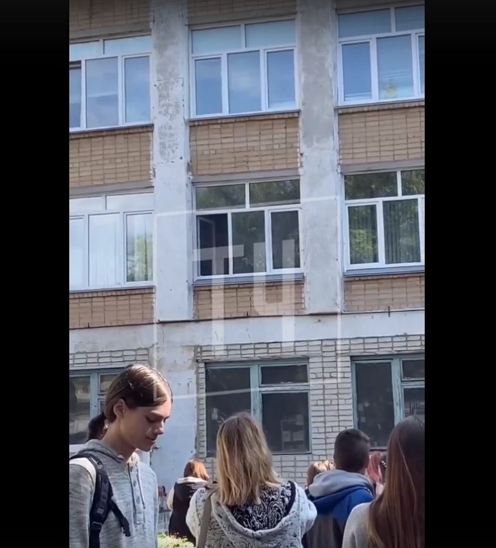 В челябинском вузе учебный корпус эвакуировали из-за пожарной сигнализации