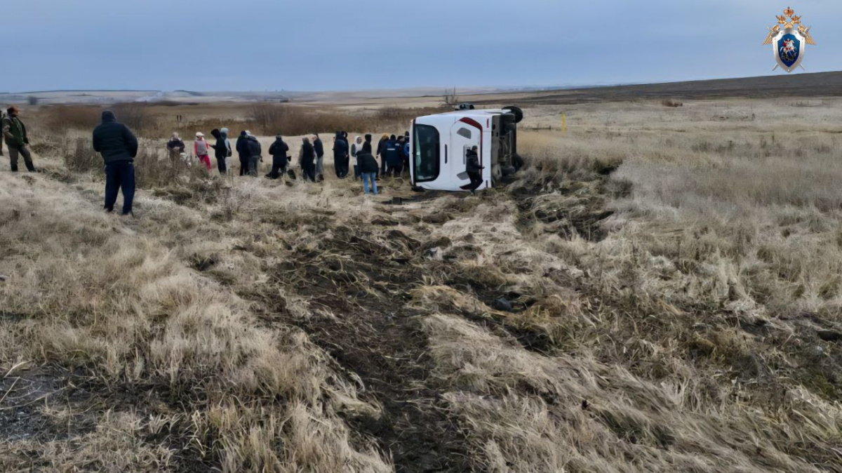 СКР возбудил дело после аварии автобуса с детьми в Челябинской области*