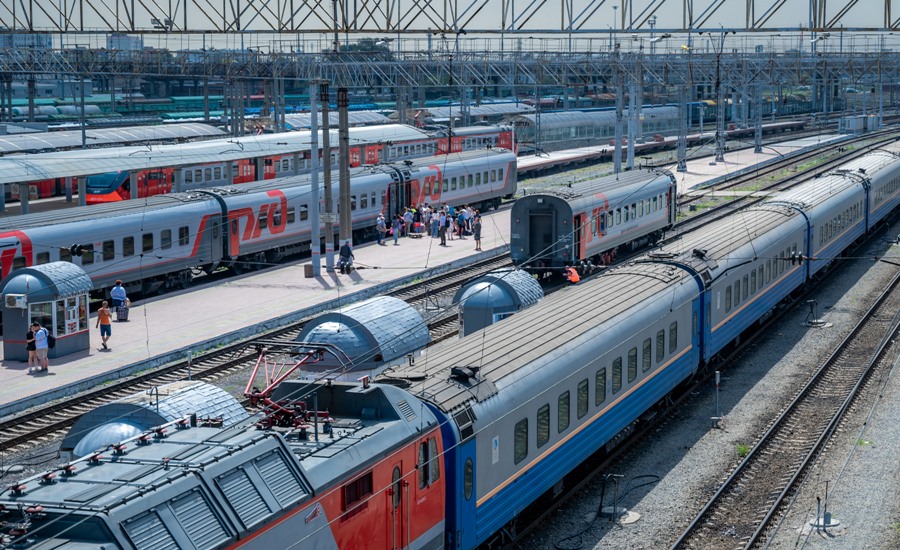 Дополнительные поезда запустят между Челябинском и Санкт-Петербургом*1