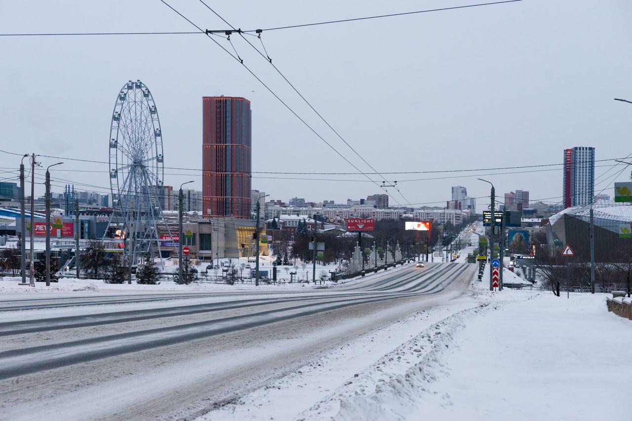 Челябинский фотограф показал опустевший город утром 1 января