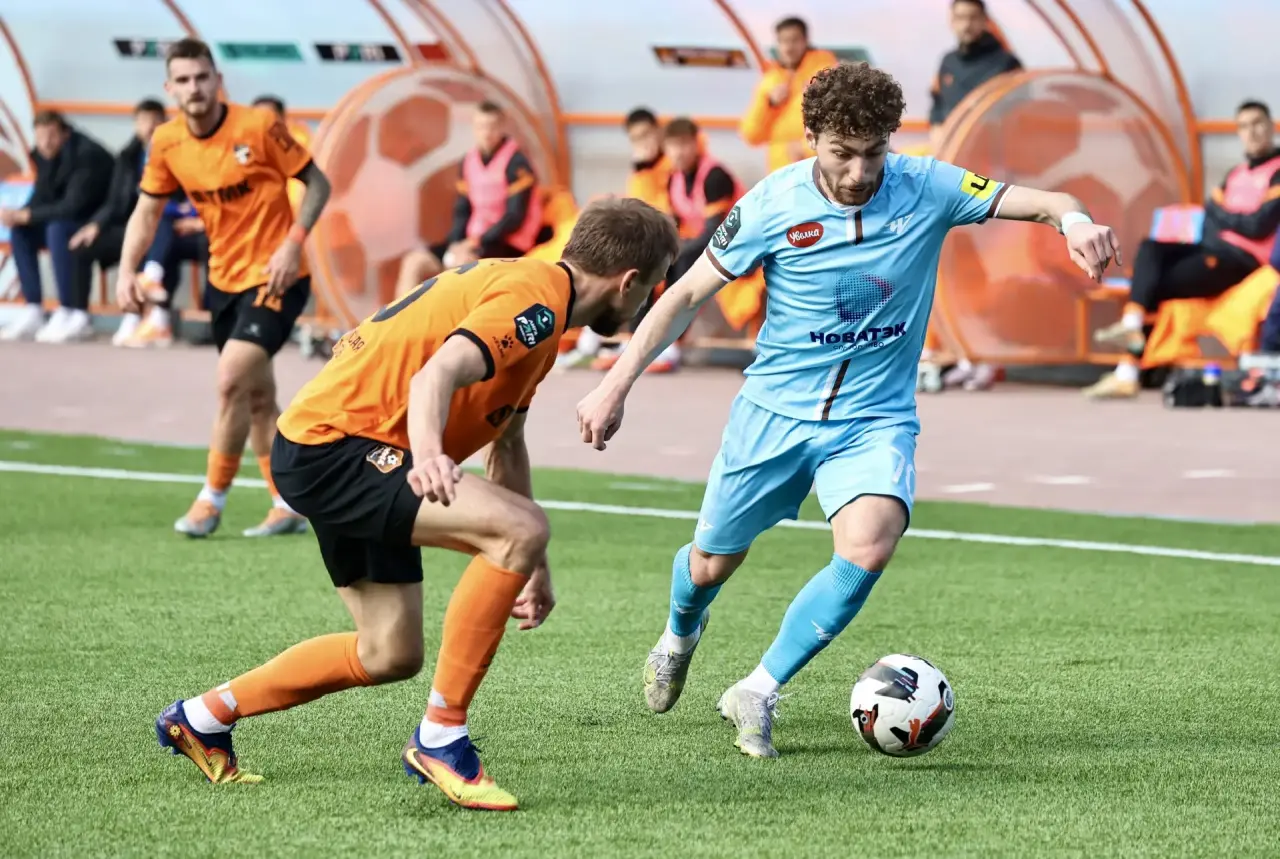 ФК Челябинск не выигрывает 9 матчей подряд: сегодня горожане проиграли «Уралу»