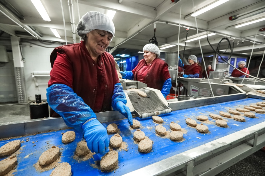 УрФО оказался самым независимым от импорта в продаже продуктов*1