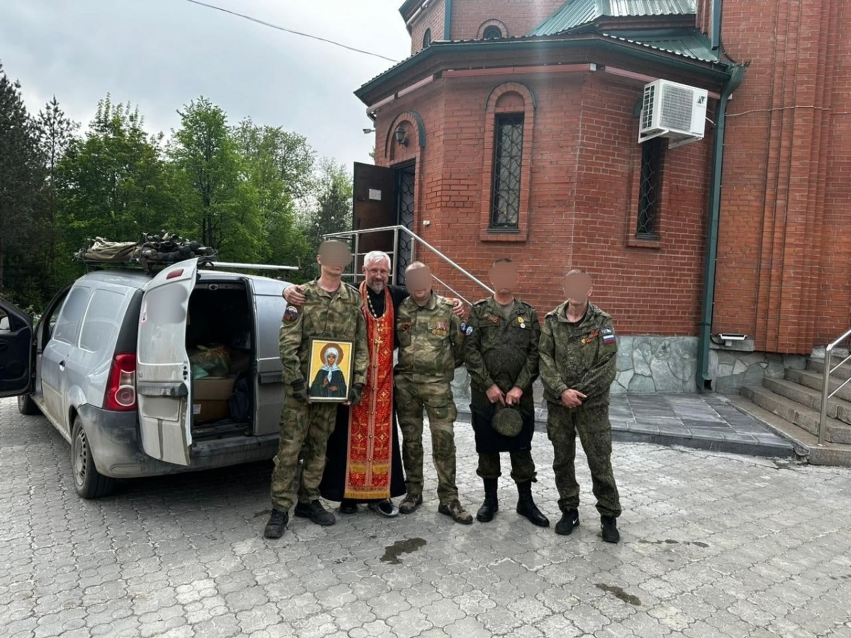 Челябинские военные увезли на передовую икону блаженной Матроны*