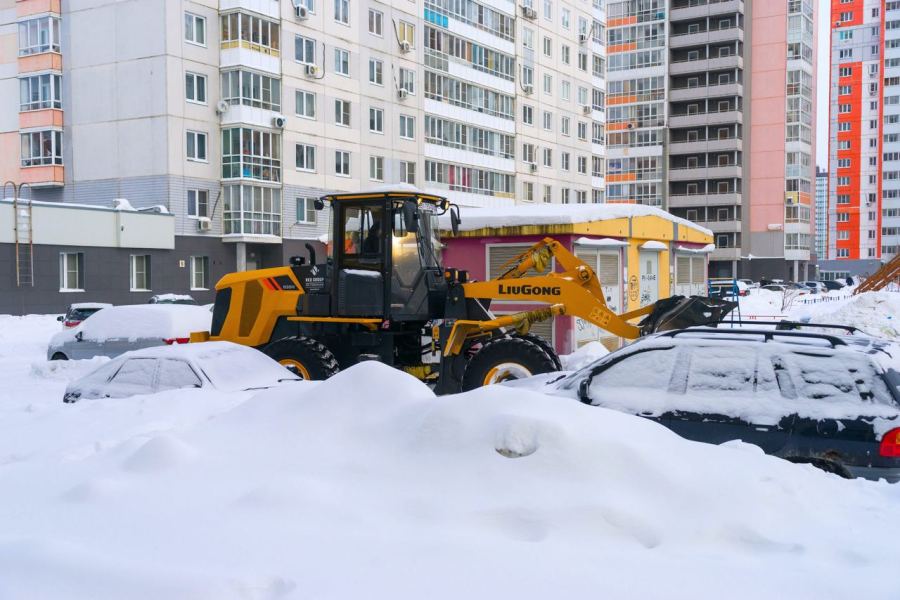 Текслер поручил закупить дополнительную снегоуборочную технику*1