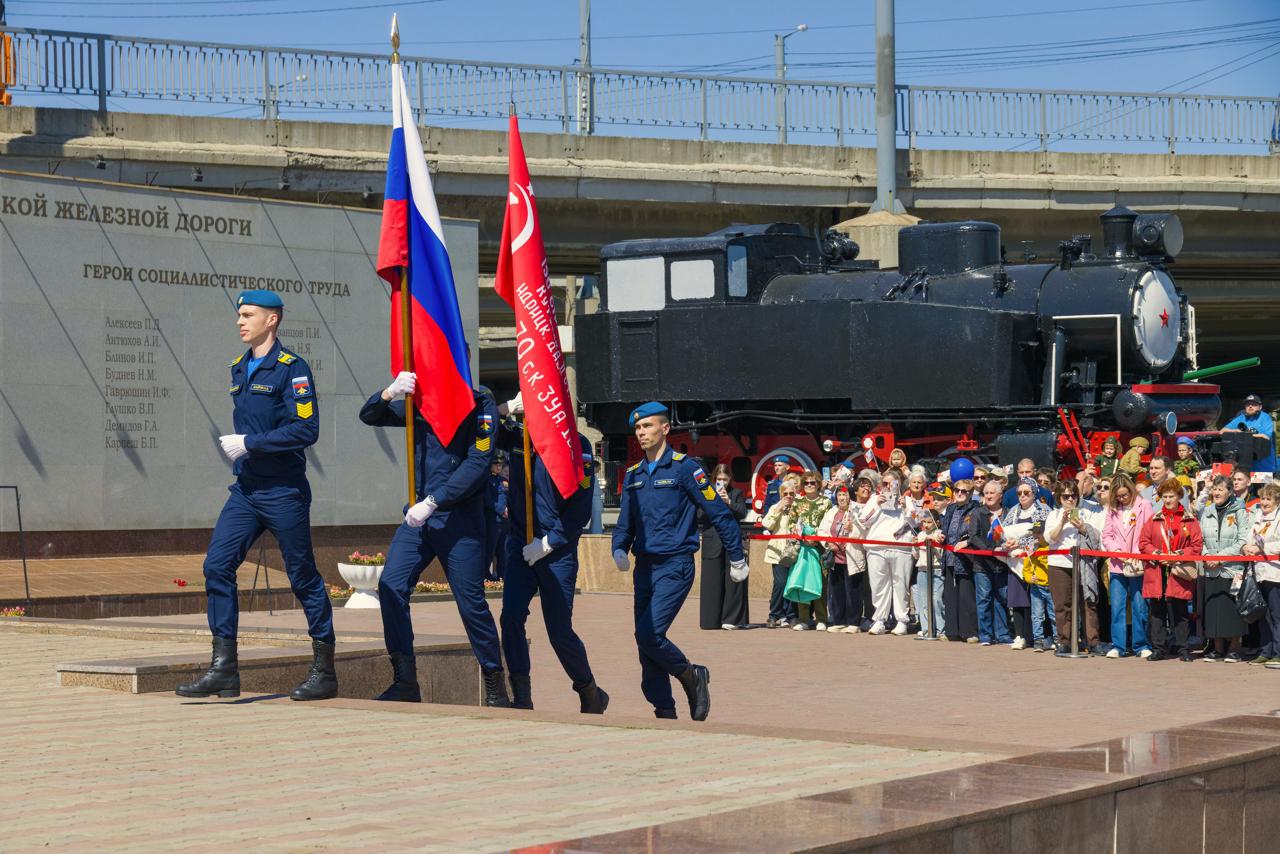 Более 7 тысяч человек встретили «Поезд Победы» в Челябинске
