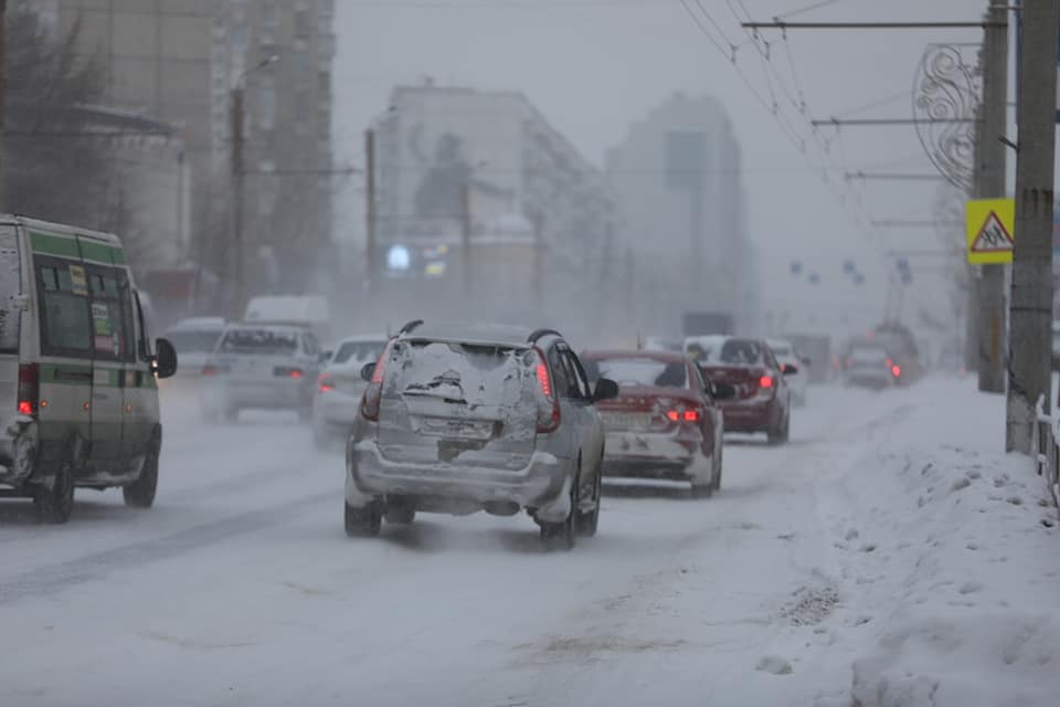 Дороги Челябинска сковали девятибалльные пробки