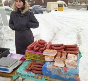 В Магнитогорске уничтожили 135 кг колбасы, сала и рыбы