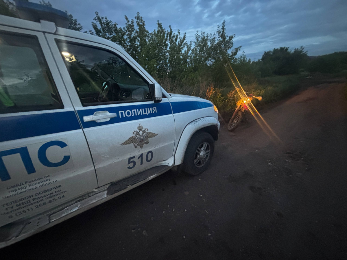 Мотоциклиста с букетом проблем поймали на дороге под Челябинском*1
