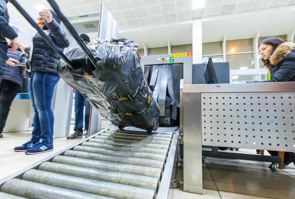 Южноуральца не пустили отдыхать в Азию из-за долгов*1