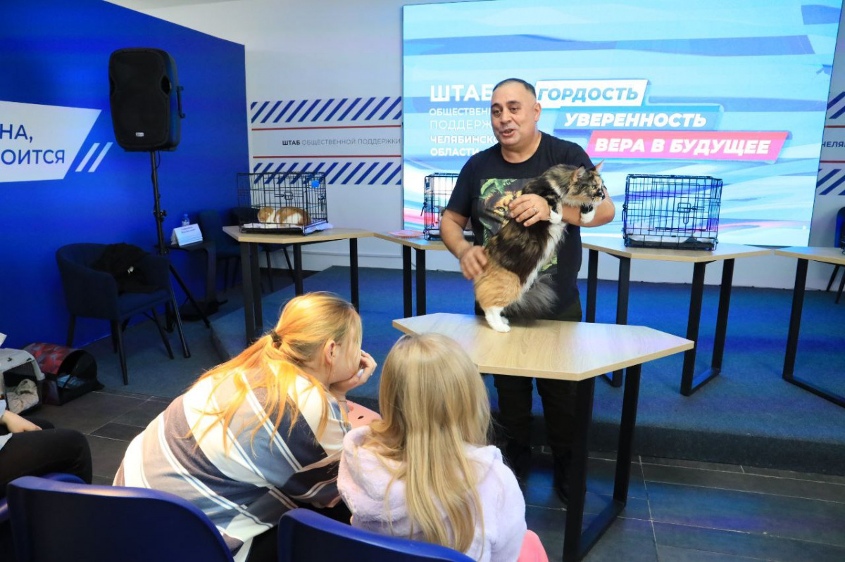 Девять известных челябинцев бьются за победу в премии «Голос героев»*