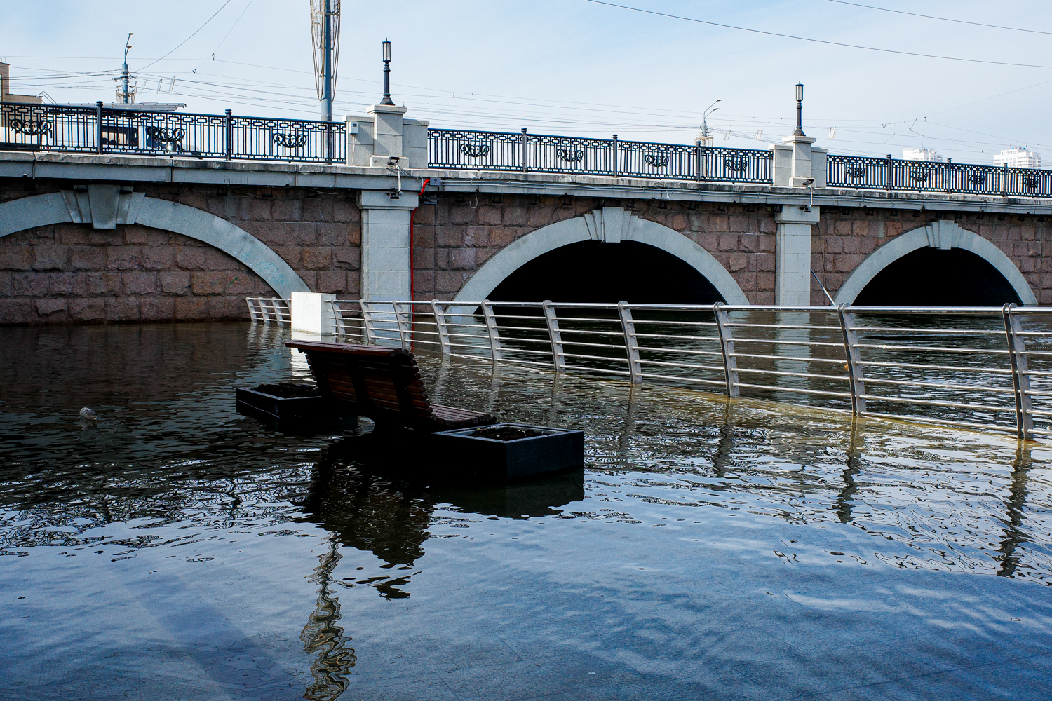 Челябинск потек: почему горожане радуются приходу «большой воды»