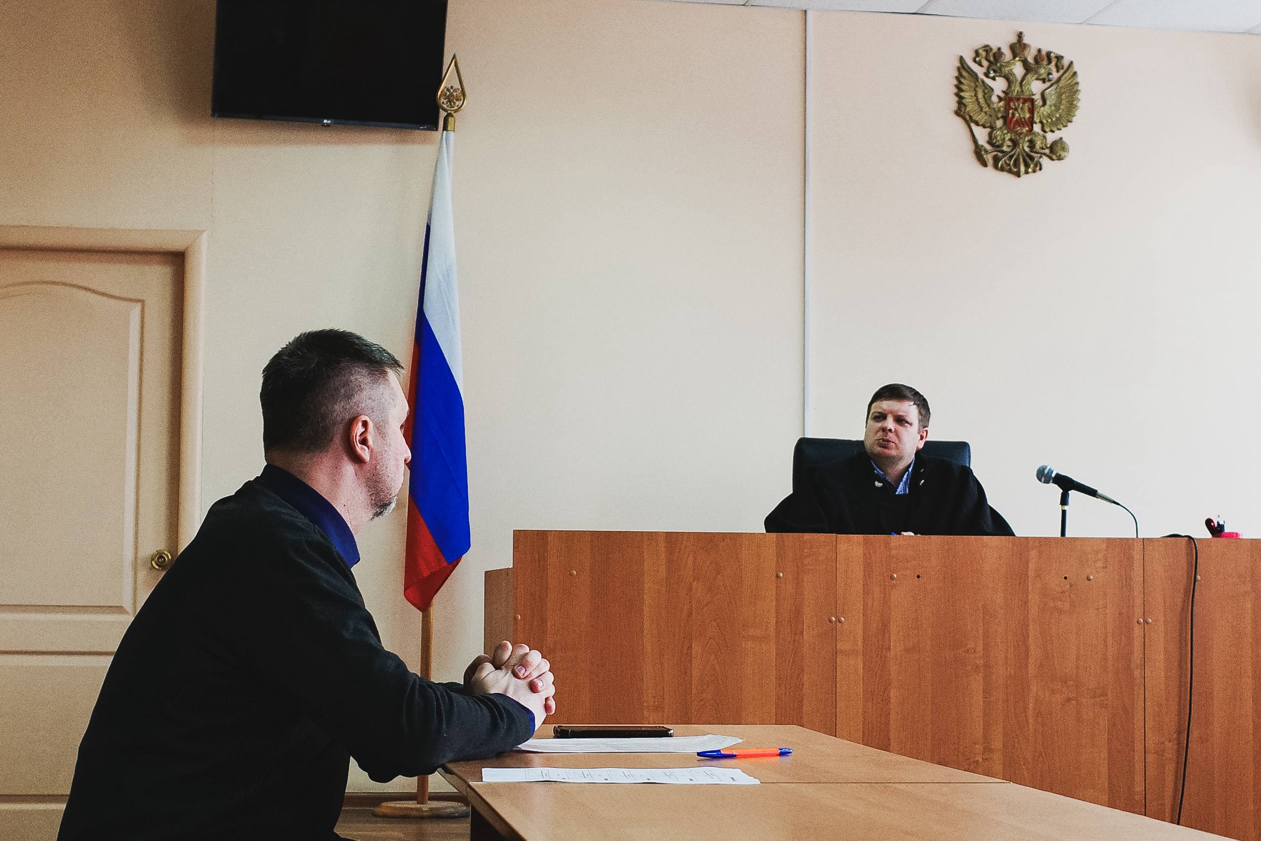 «Шакалы вы все»: челябинского журналиста подозревают в вымогательстве у бизнесмена