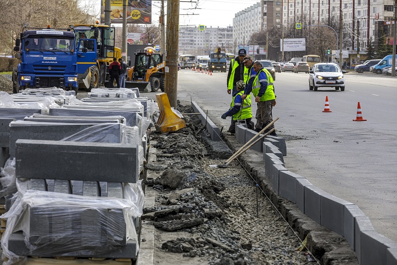 В Челябинске независимый эксперт проверит ремонт Комсомольского проспекта