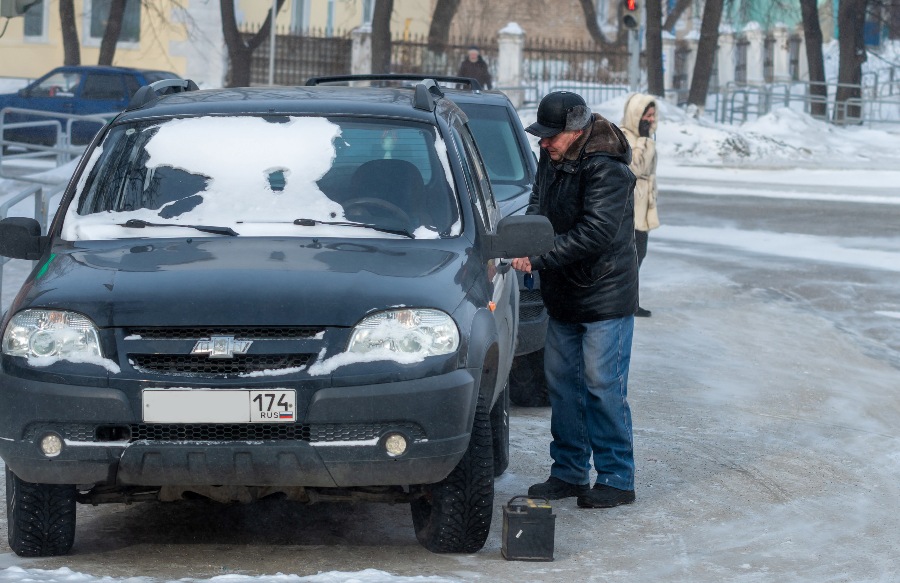 Челябинских автомобилистов начали штрафовать за непристегнутый ремень*1