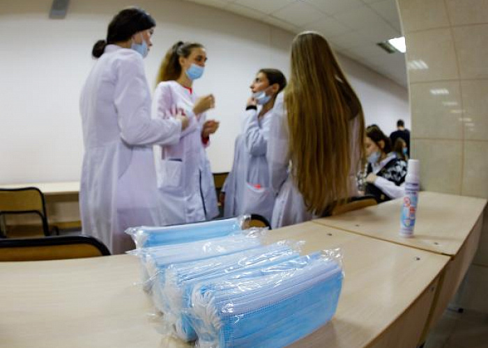 Челябинские студенты-медики лучше сверстников понимают важность вакцинации
