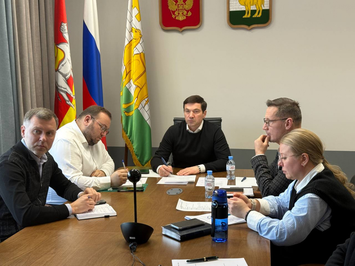 Алексей Лошкин провел оперативное совещание в преддверии Рождества*1