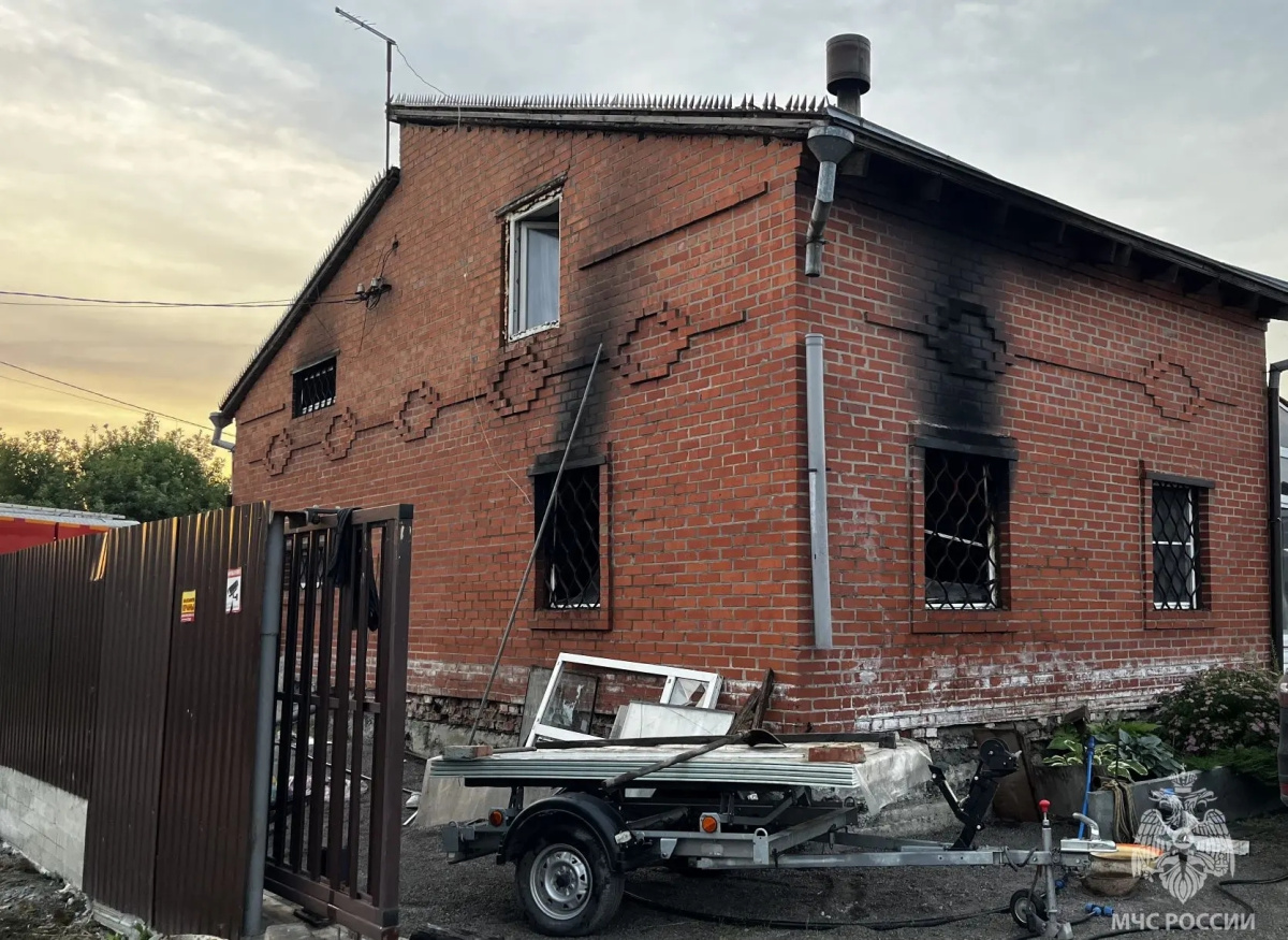 Пожар в садовом доме под Челябинском унес жизни трех человек*