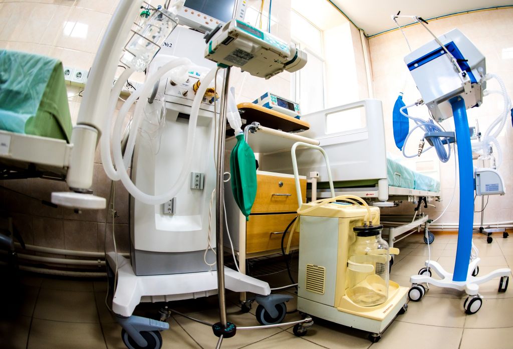 Пострадавшую из-за пассажира проводницу перевезут в больницу Челябинска*1