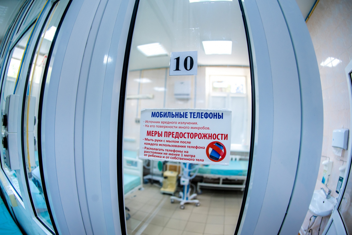 Челябинские хирурги избавили мужчину от гнезда паразитов в неожиданном месте*1