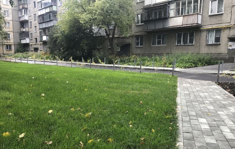 Как челябинец сделал европейский двор за 220 рублей